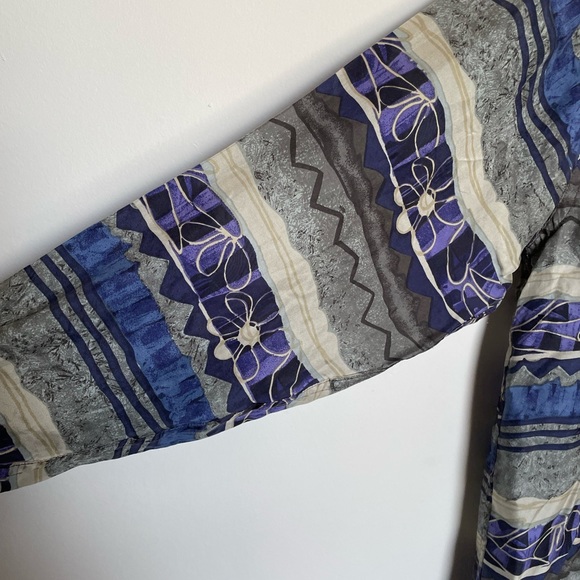 Vintage Silk Button down - Picture 7 of 9